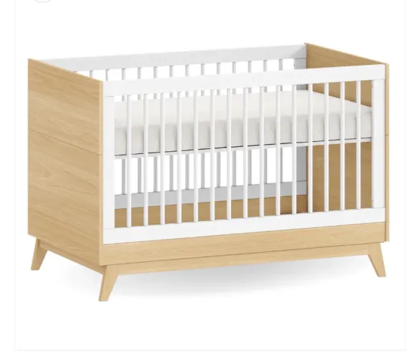Berço quater linha petit branco com Carvalho