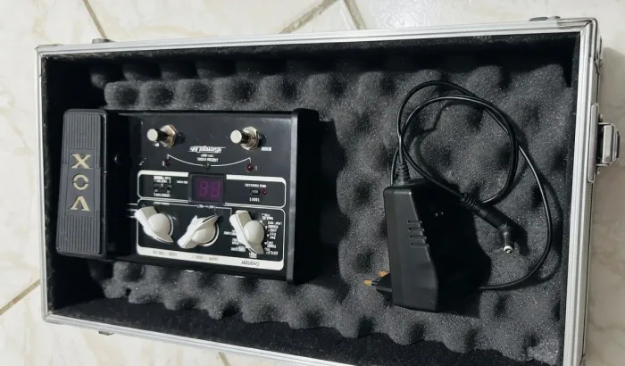 Vox Stomplab 2G + case + fonte (pedaleira de efeitos para guitarra)