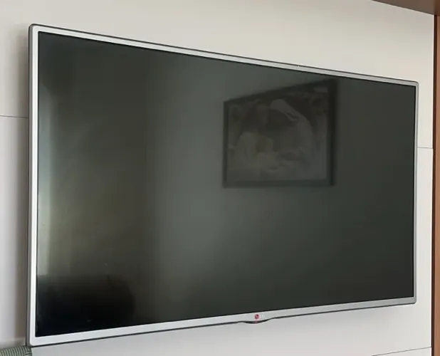 ? TV LG 42? LCD ? R$ 550 | ÓTIMO PREÇO!