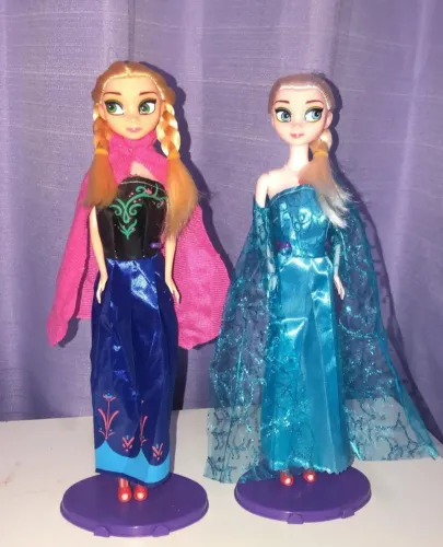 Bonecas Anna e Elsa Frozen