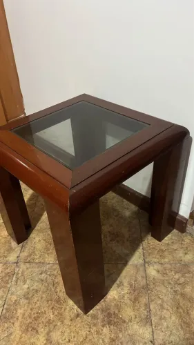 Mesa de canto 