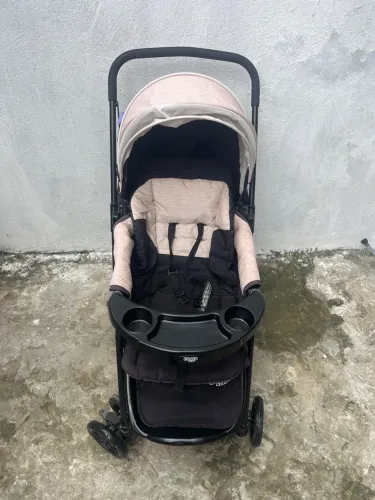Carrinho de bebê (cosco kids)