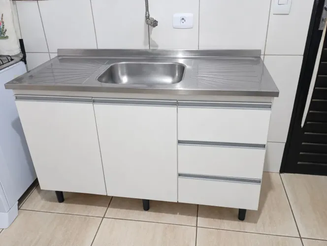 Balcão de cozinha com pia