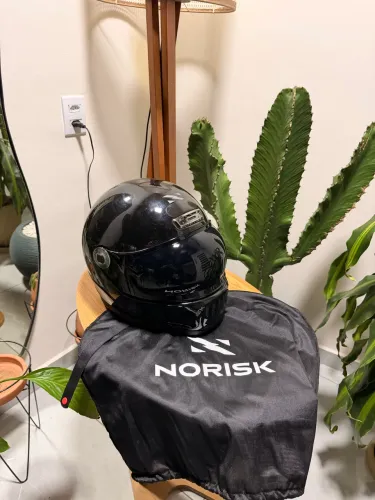 Capacete Norisk V8