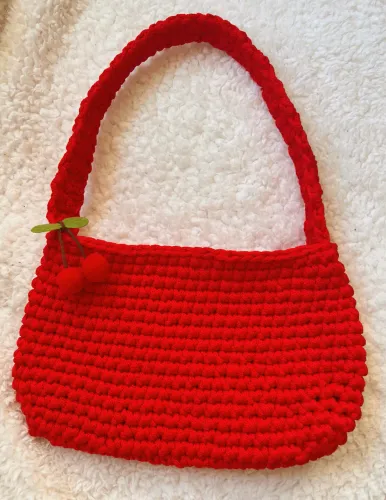 Bolsa de Crochê Shoulder Bag Vermelha com Detalhe de Cerejinhas ?