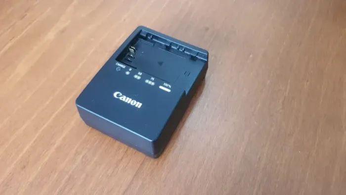 Carregador de bateria Canon LC-E6