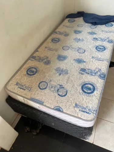 cama de solteiro