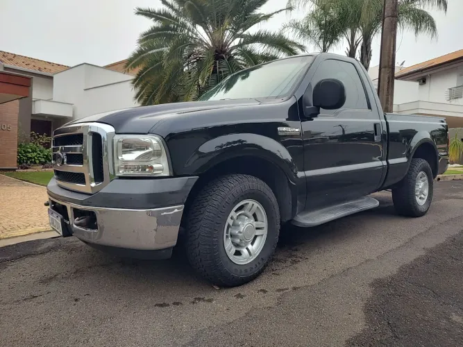 Ford F-250 XLT 3.9 4X2 Diesel TB 2009