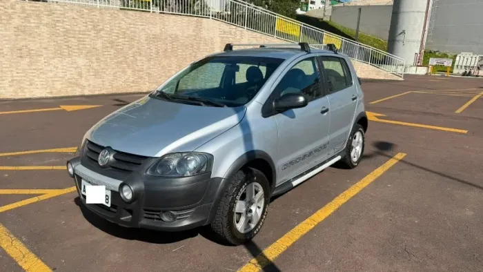 Volkswagen Crossfox 1.6 MI Total Flex 8V 5P 2009
