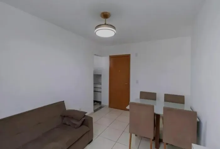 Apartamento com mobília (2QTS) para aluguel. (Aluguel anual)