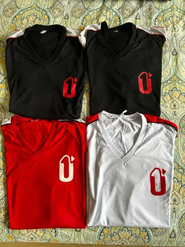 Kit 4 camisas Colégio Único Educacional