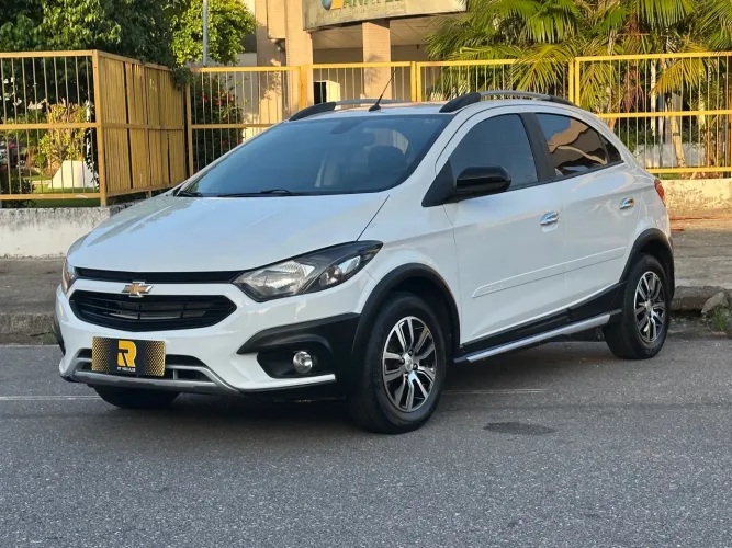 Chevrolet Onix Activ 1.4 8V Flex Mec. 4P 2018