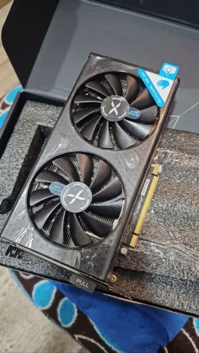 Placa de vídeo  Rx 7600 Nova