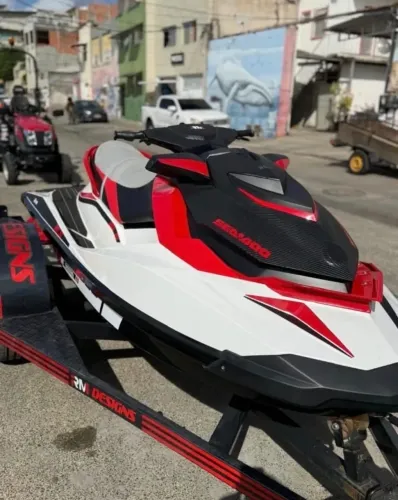  Já pensou em ter um Jet Ski assim? 