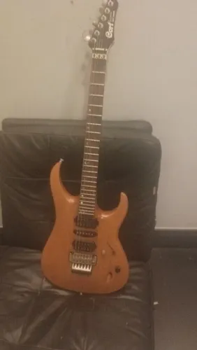 ? Guitarra Cort Viva Gold Series II - R$ 850 (Oportunidade!)