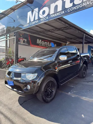 Mitsubishi L200 Tri. Outd. HPE 2.4 CD 4X4 Die. AUT 2010