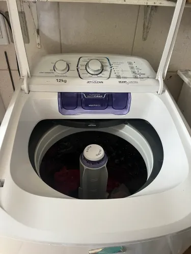 Vendo máquina de lavar roupa Eletrolux 12 kg