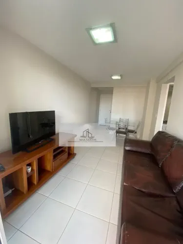 Apartamento mobiliado pra locação no Centro com 2 quartos sendo 1 suíte - Portaria e Área