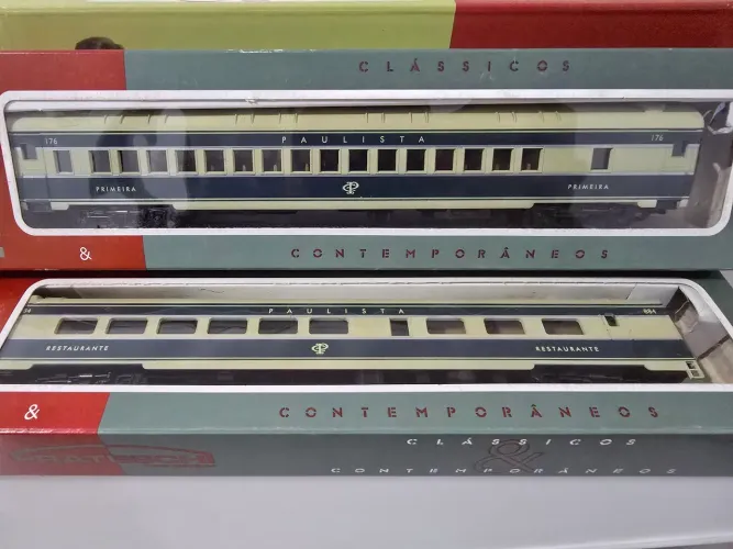 Conjunto 2 Carros de Passageiros CPEF Paulista Frateschi 