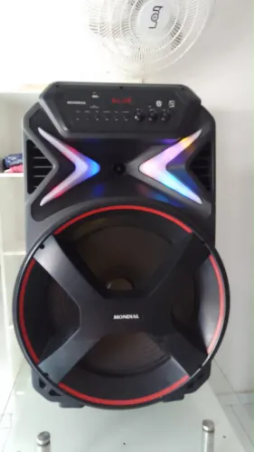 Caixa CM 700 Mondial, Semi nova, ótimo estado 