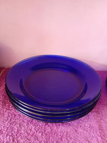 Pratos fundos duralex azul são 6