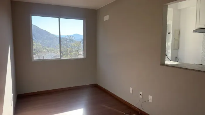 Apartamento locação todo reformado no bairro Morin!