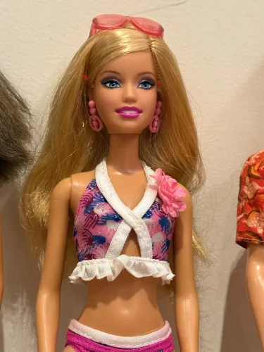Boneca Barbie Surf's-Up Beach (2007/2008) - Original e Completa