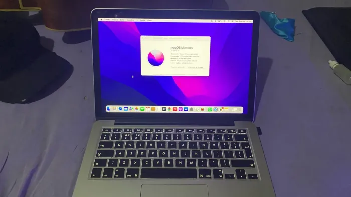 MacBook