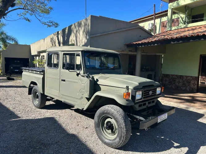 Toyota Band.Picape Chassi Longo Diesel 1995