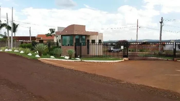 Terreno 689 m² no Cond. Vivenda dos Pescadores as margens do Rio Ivaí Doutor Camargo-PR