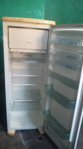 Geladeira funcionando perfeitamente