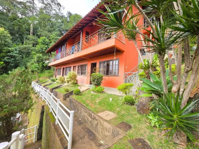 Casa em Condomínio para Venda em Teresópolis, Iucas, 3 dormitórios, 1 suíte, 2 banheiros,