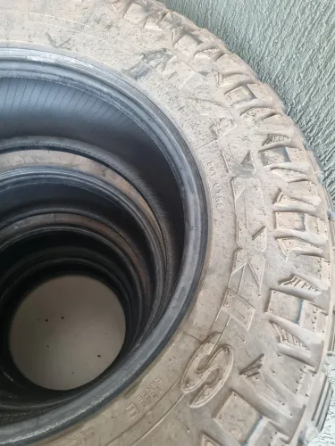 4 pneus Maxxis usado