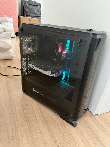 PC Gamer i5 8600K + GTX 1060 + 32GB RAM + SSD 512GB