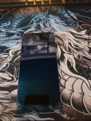 iPhone 13 pro 256gb com detalhes