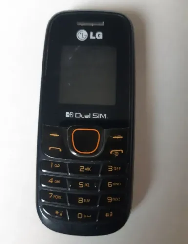 Vendo 1 celular 70 reais acompanha carregador, entrego no centro