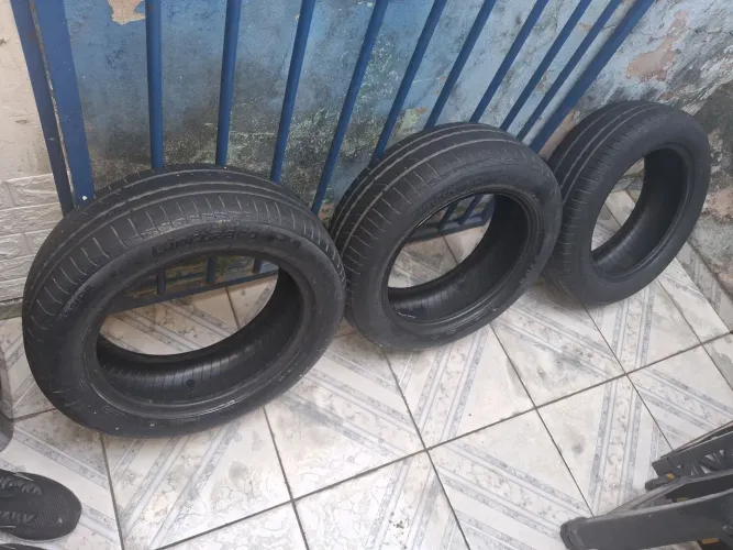 Pneus pirelli 185/60 aro 15 meia vida
