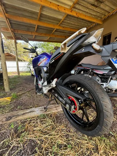 CB250F Twister CBS