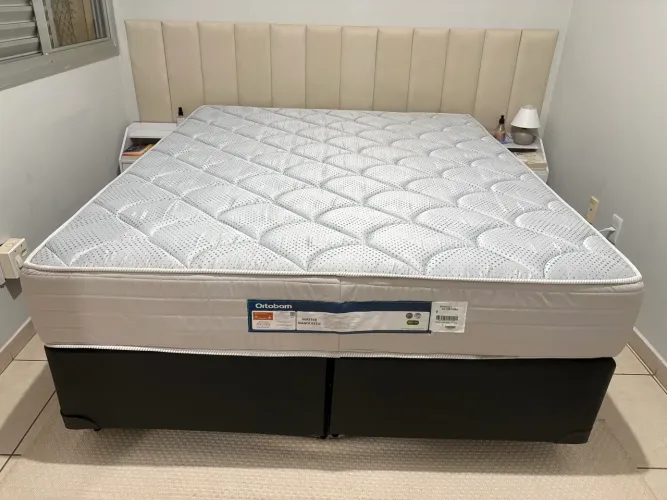 Cama box Queen + Colchão Ortobom + Cabeceira modular