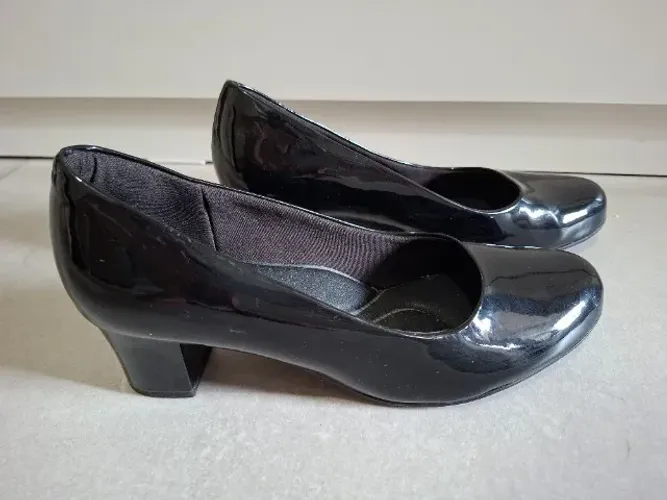 Sapato Piccadilly Scarpin Salto Grosso Médio Verniz Preto 38
