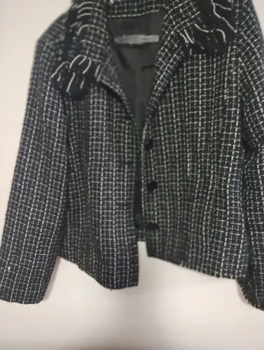 Casaco tweed, tamanho 44, quentinho, clássico