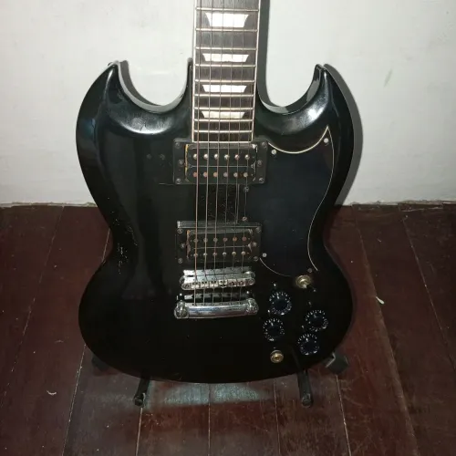 Guitarra SG dolphin