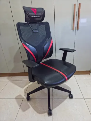 Cadeira Gamer Thunderx3 Yama1 Preta Vermelha Ergonômica (Usado)