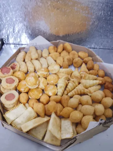 Cento de salgados completo