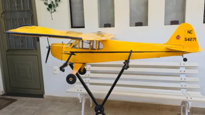 vendo piper j3 amarelo