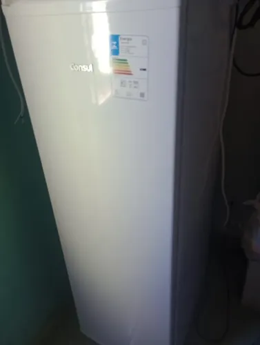 Freezer Vertical Consul Slim 142 Lts 110V