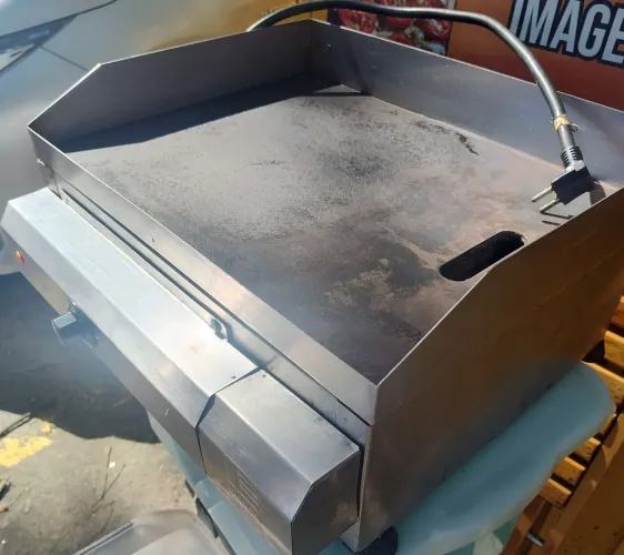 Vende-se chapa elétrica 220v - Marca Edanca