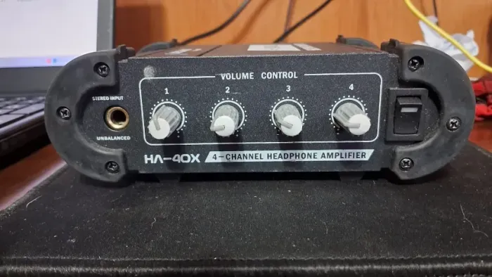 amplificador para fone arcano ha 40x 4 canais