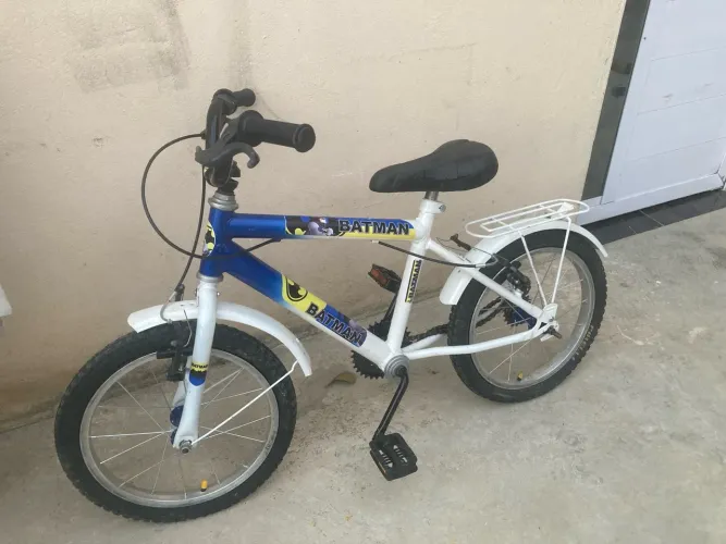 Bicicleta infantil tamanho 16