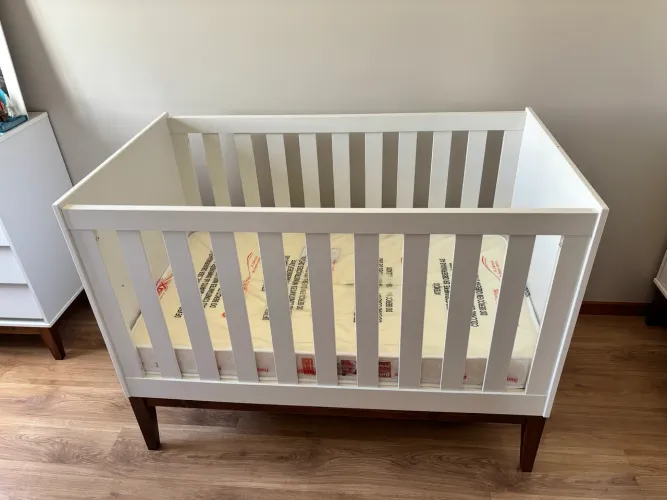 Berço Reller Noah Branco Fosco - Vira Mini Cama